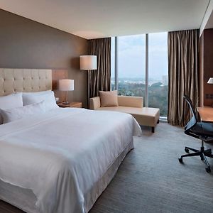 Upper Floors King Room